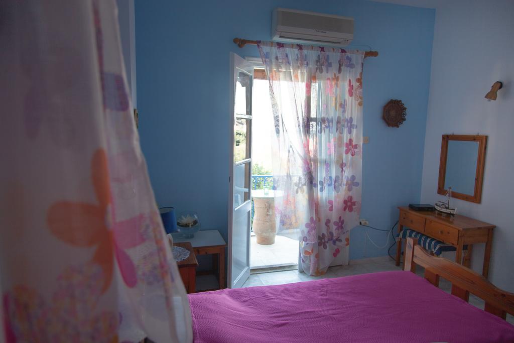 Studios Kollias Panormos  Стая снимка